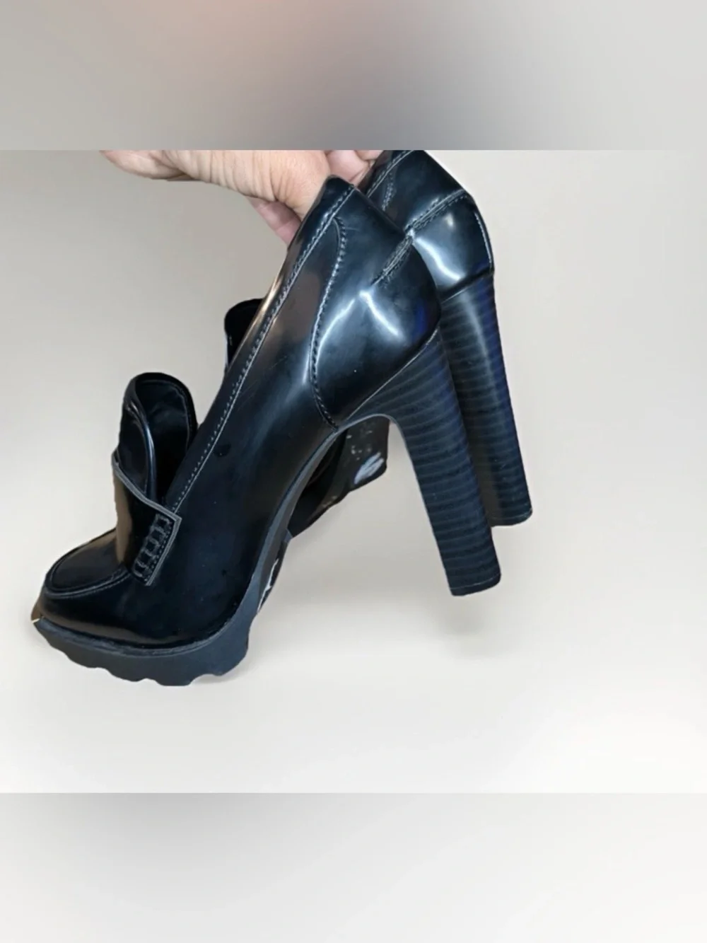 Karl Lagerfield Women's High Heel Pumps Loafers Chunky Black & Gold Logo Sz 8.5M - Picture 11 of 11